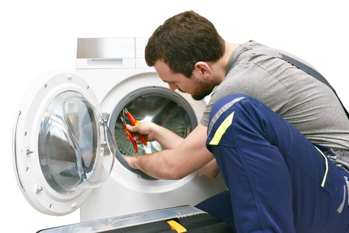 How to remove the agitator from a GE washing machine
