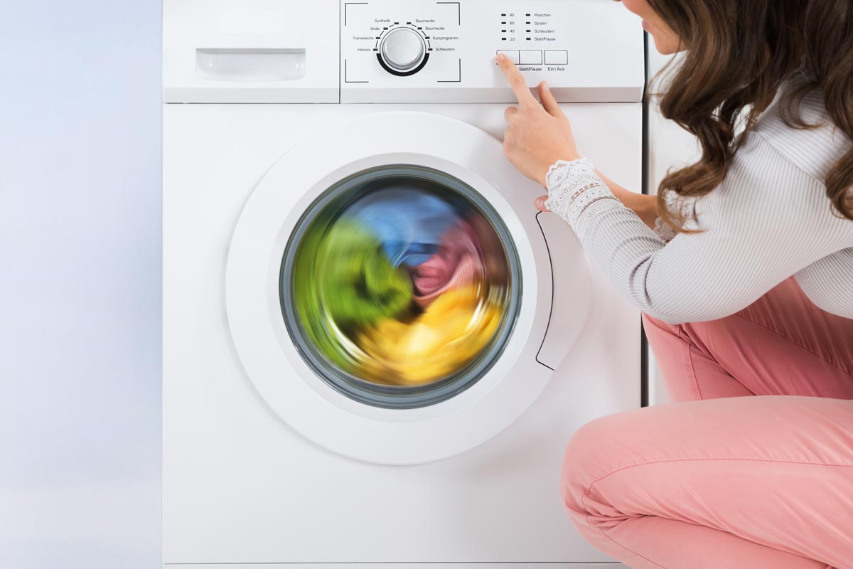 How to remove the agitator from a GE washing machine